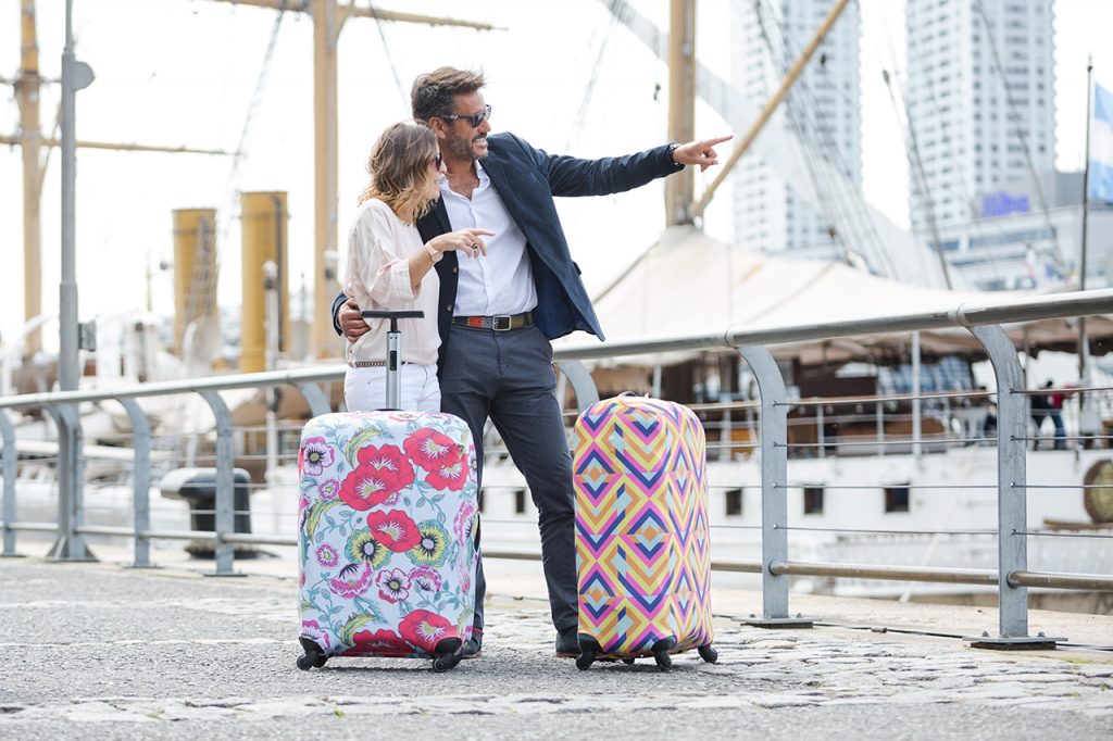 vestir tu maleta, chicas new york, fundas, valijas, equipaje, como vestir viaje, estilo en el viaje, accesorios de viaje, diseño de autor, asesora de imagen, emprendimientos, emprendedores